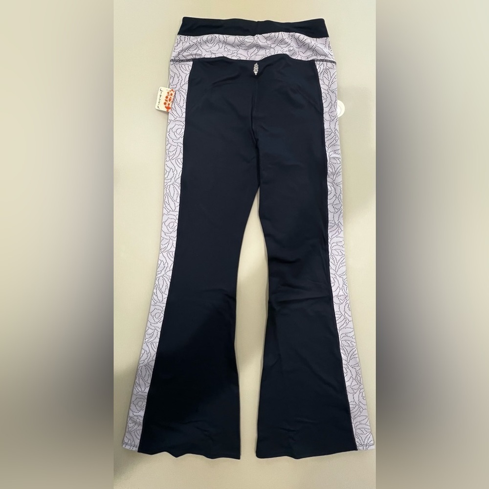 NWT Lace Me Up Leggings - Picture 6 of 9